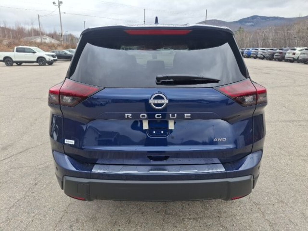 New 2026 Nissan Rogue SV SUV