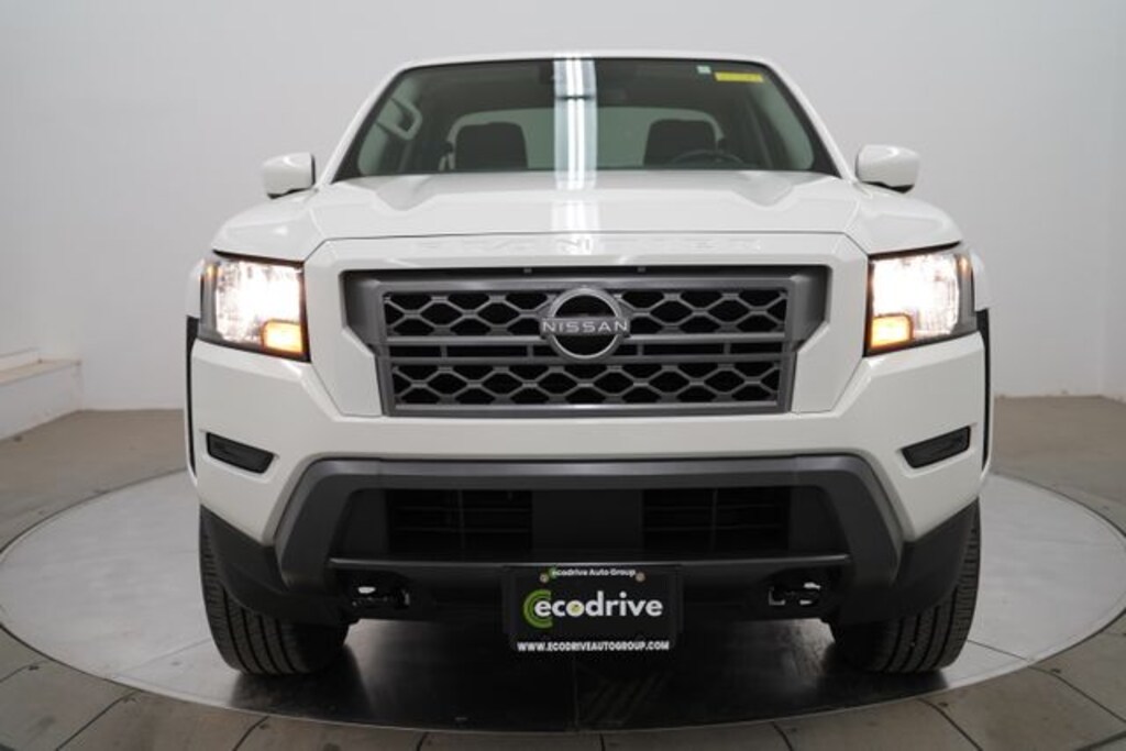 Used 2024 Nissan Frontier SV Truck Crew Cab