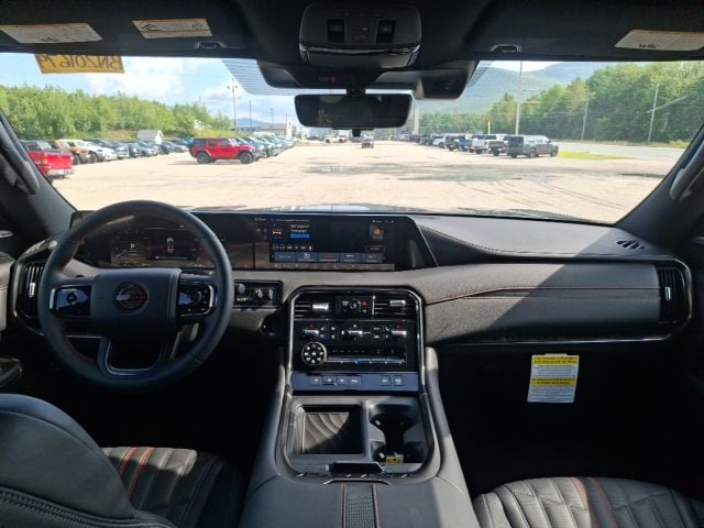 2026 Nissan Armada PRO-4X - Photo 15