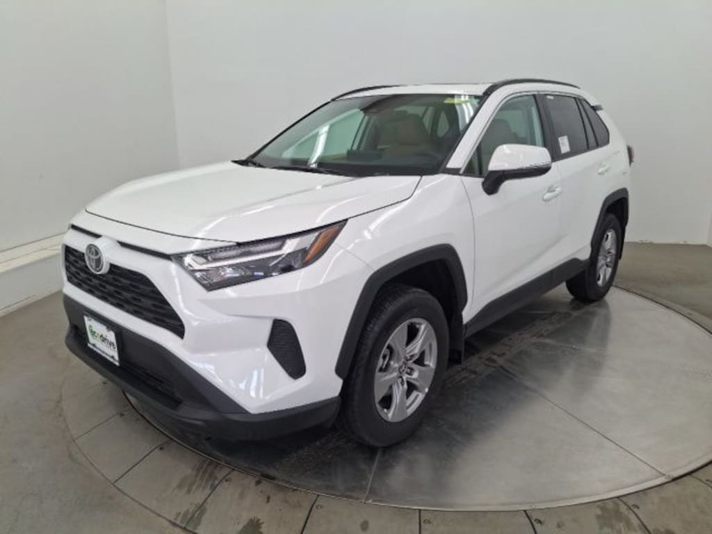 New 2025 Toyota RAV4 XLE XLE AWD SUV