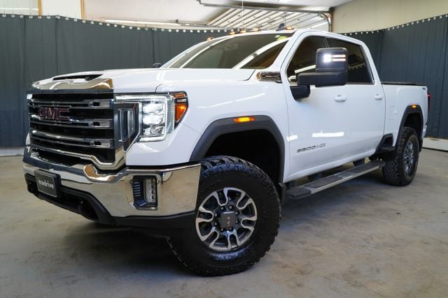 2021 GMC Sierra 4WD Crew Cab Standard Box SLE's photo