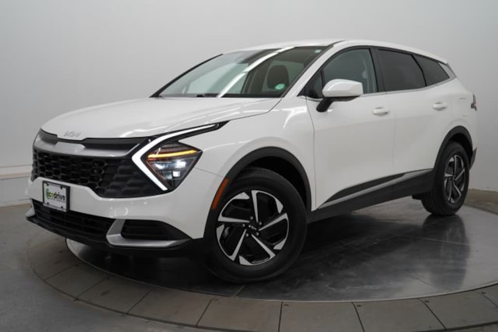 Used 2025 Kia Sportage Hybrid LX SUV
