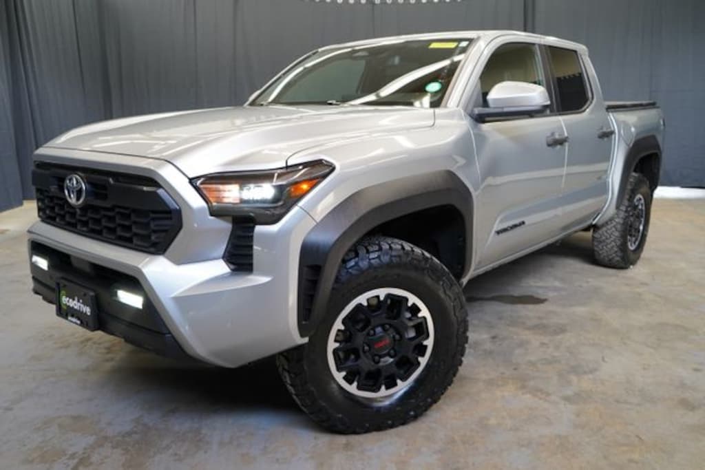 Used 2024 Toyota Tacoma SR5 Truck Double Cab