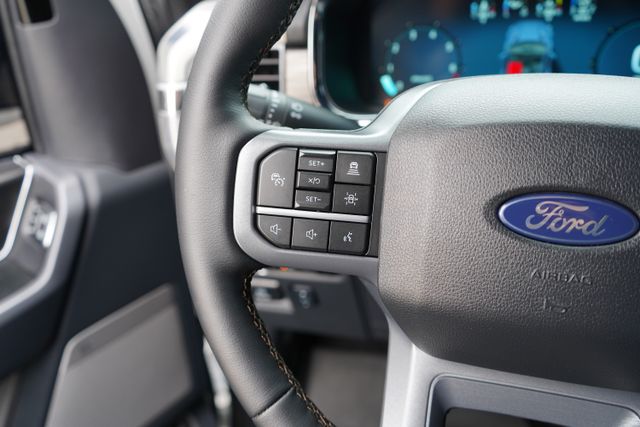 2025 Ford F-150 Lariat - Photo 18