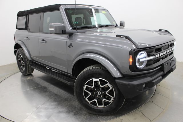 2023 Ford Bronco Outer Banks 4x4's photo
