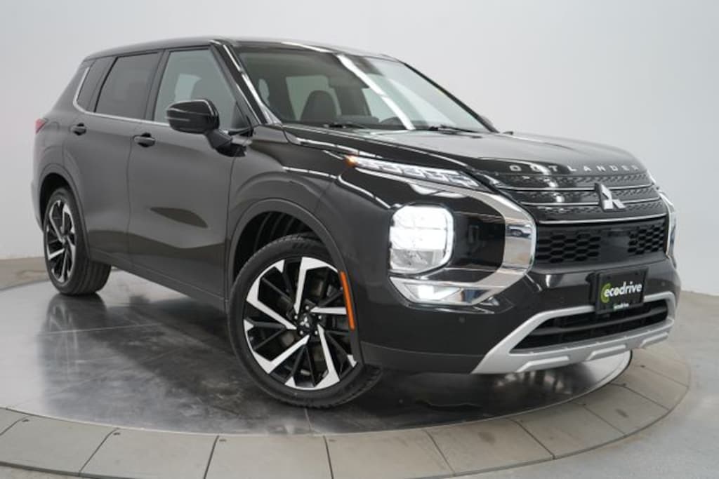 Used 2023 Mitsubishi Outlander SUV