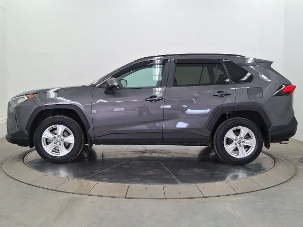 Used 2021 Toyota RAV4 XLE SUV