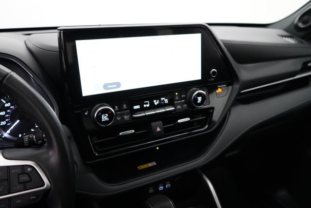 2023 Toyota Highlander XSE - Photo 26
