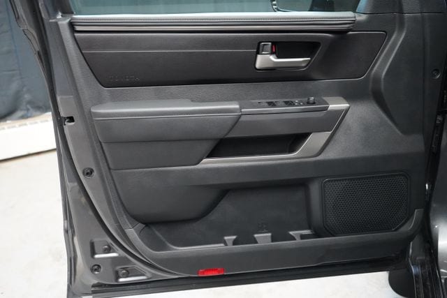 2024 Toyota Tundra SR5 - Photo 9