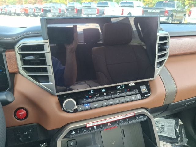 2026 Toyota Tundra 1794 Edition - Photo 18