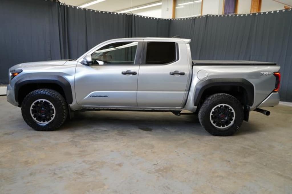 Used 2024 Toyota Tacoma SR5 Truck Double Cab