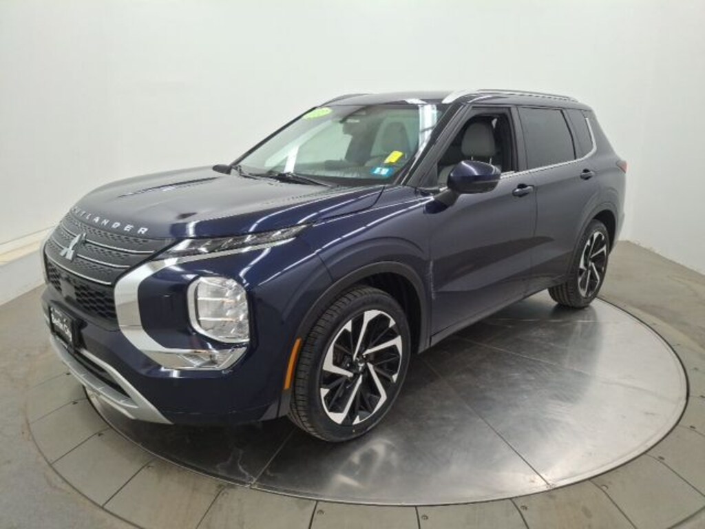 Used 2022 Mitsubishi Outlander SEL CUV