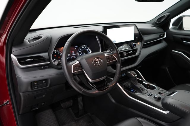2023 Toyota Highlander XSE - Photo 14