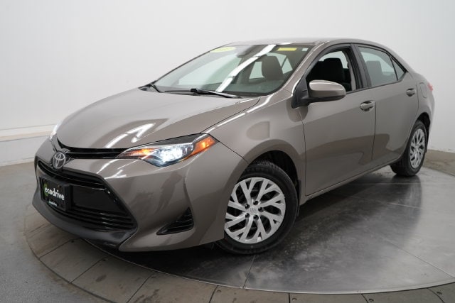 Used 2018 Toyota Corolla LE with VIN 2T1BURHE9JC982717 for sale in Gorham, NH
