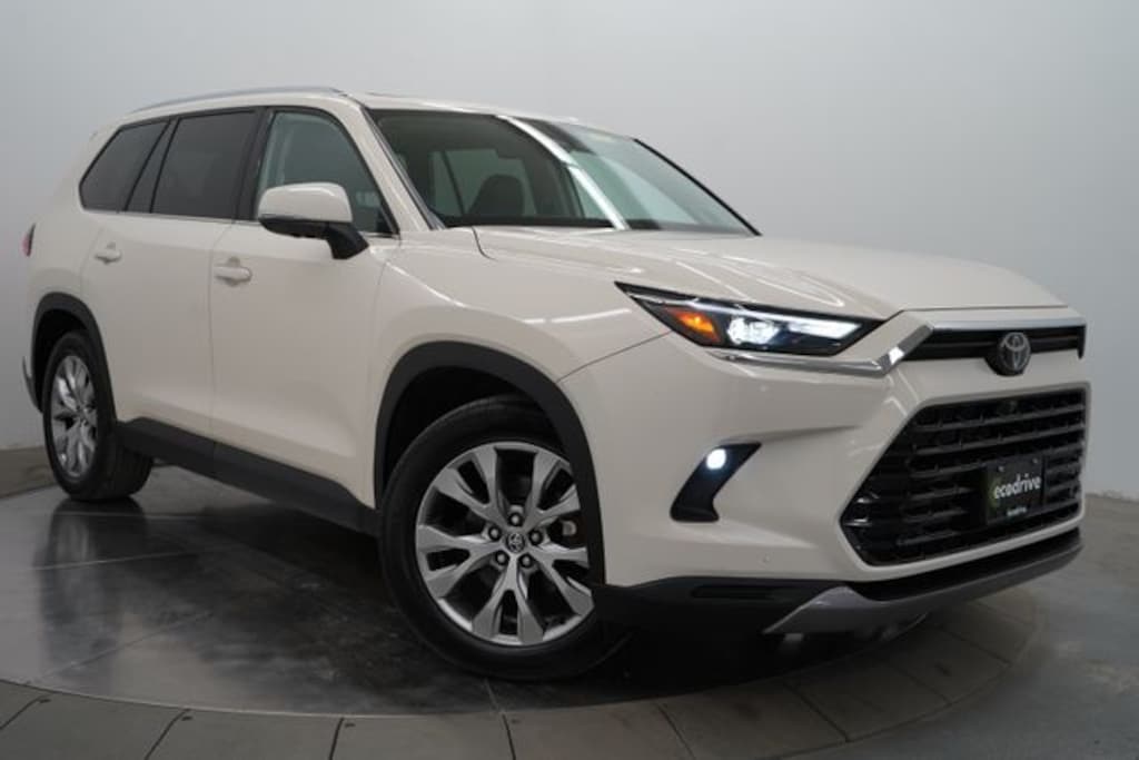 Used 2024 Toyota Grand Highlander XLE SUV