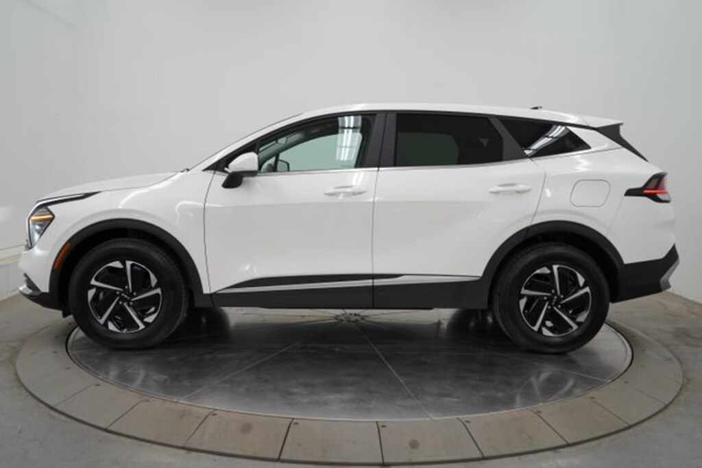 Used 2025 Kia Sportage Hybrid LX SUV