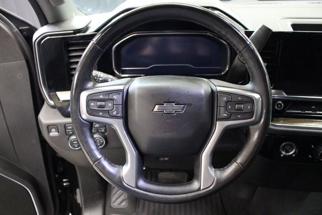 2023 Chevrolet Silverado 1500 RST - Photo 14