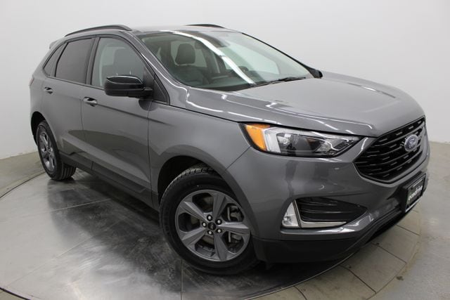 2024 Ford Edge SEL AWD's photo
