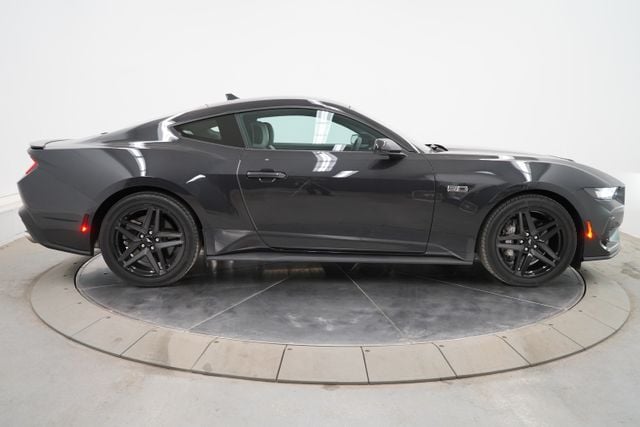 2024 Ford Mustang GT Premium - Photo 7