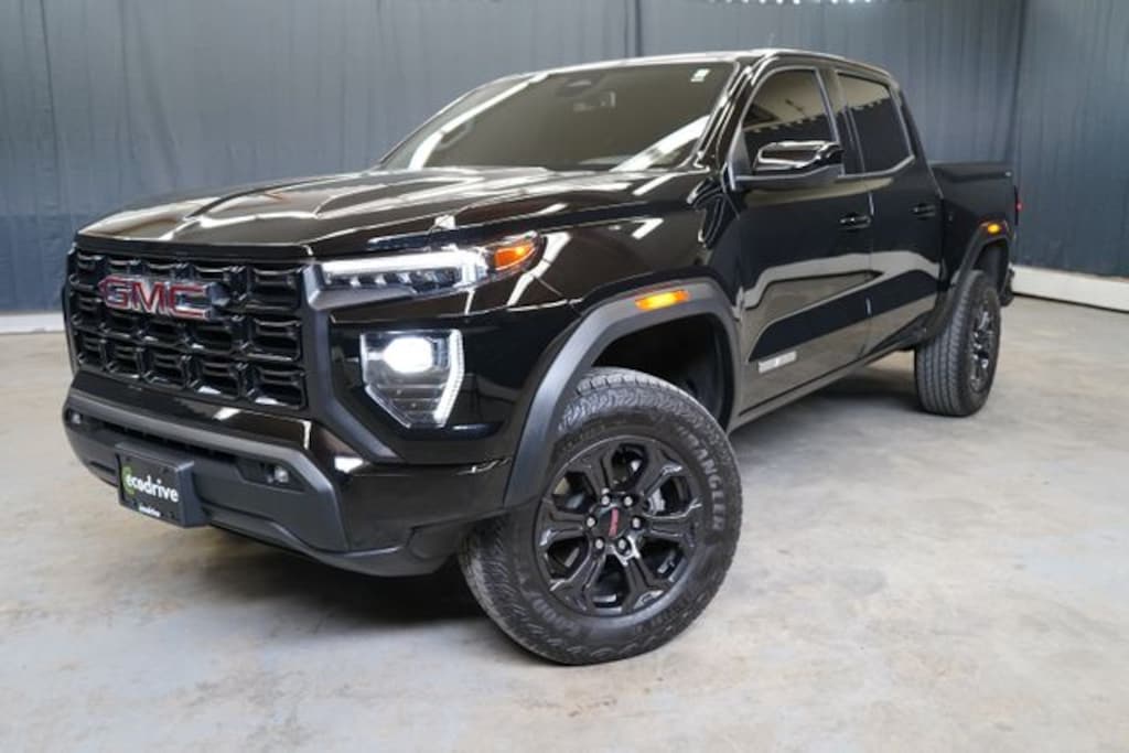 Used 2025 GMC Canyon Elevation Truck Crew Cab