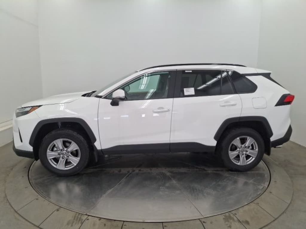 New 2025 Toyota RAV4 XLE XLE AWD SUV