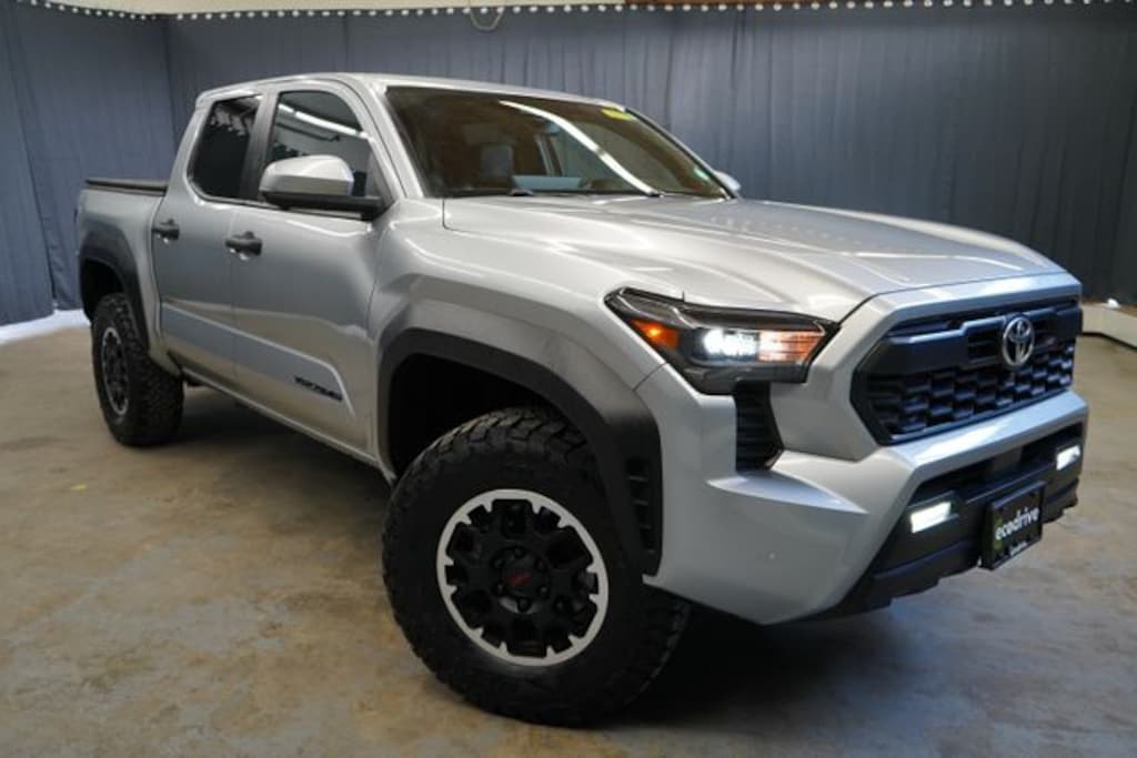 Used 2024 Toyota Tacoma SR5 Truck Double Cab