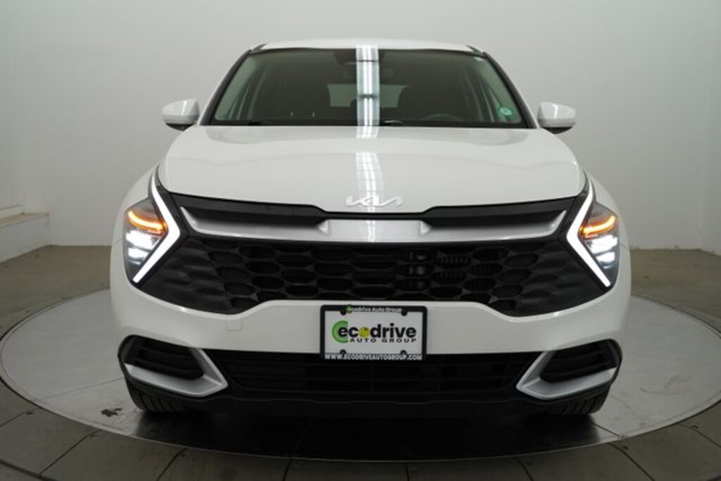 Used 2025 Kia Sportage Hybrid LX SUV