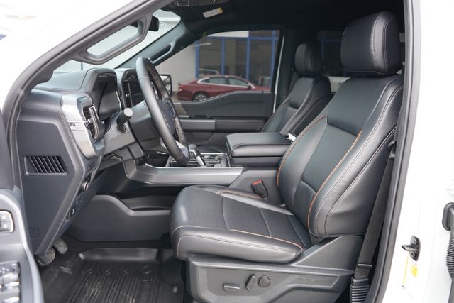 2025 Ford F-150 Lariat - Photo 13