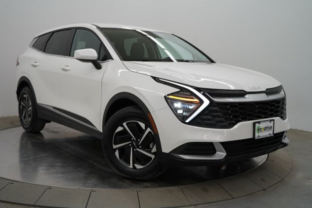 Used 2025 Kia Sportage Hybrid LX SUV