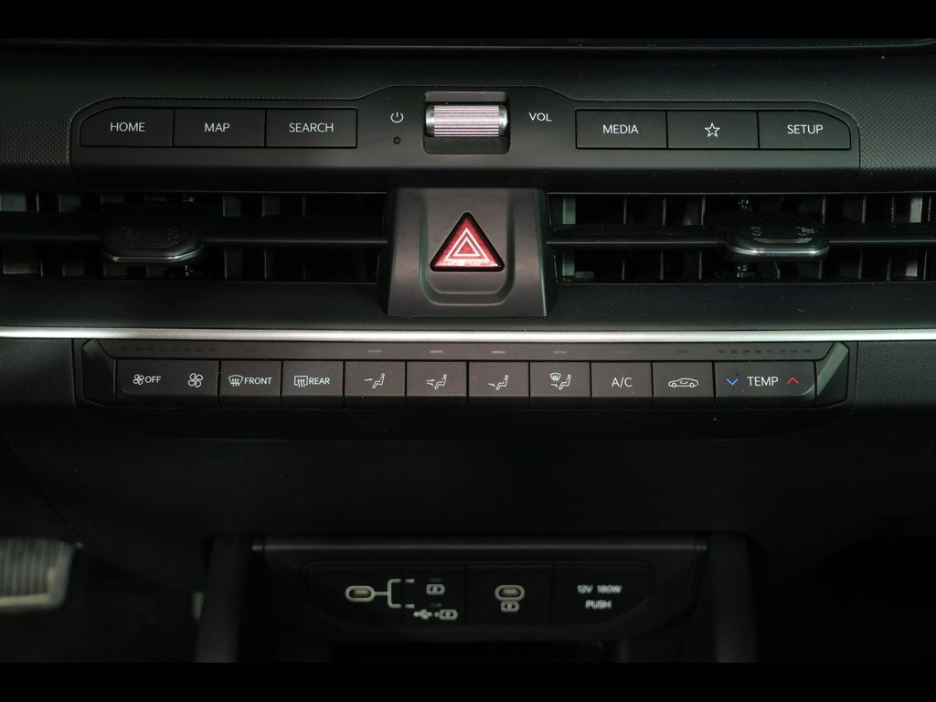 2025 Kia K4 LXS - Photo 21