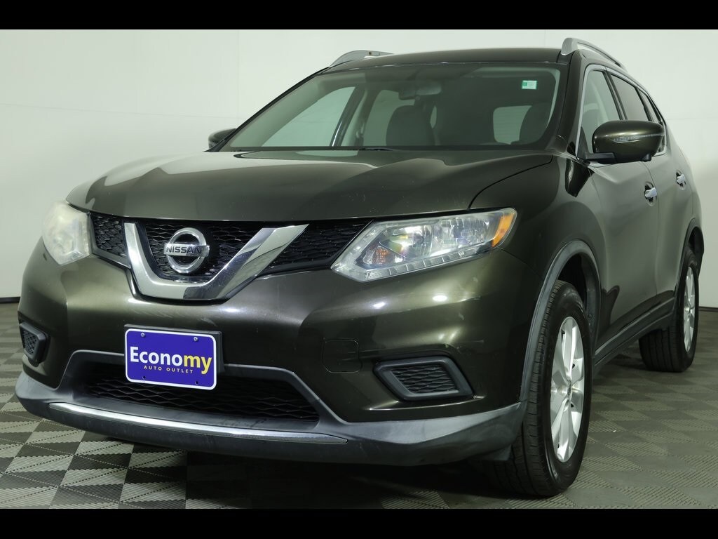Used 2016 Nissan Rogue SV SUV