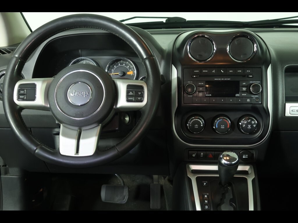 2015 Jeep Compass Latitude photo 3