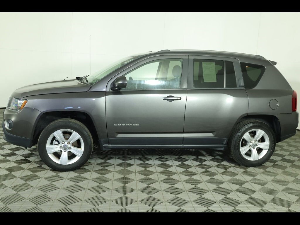 2015 Jeep Compass Latitude photo 4