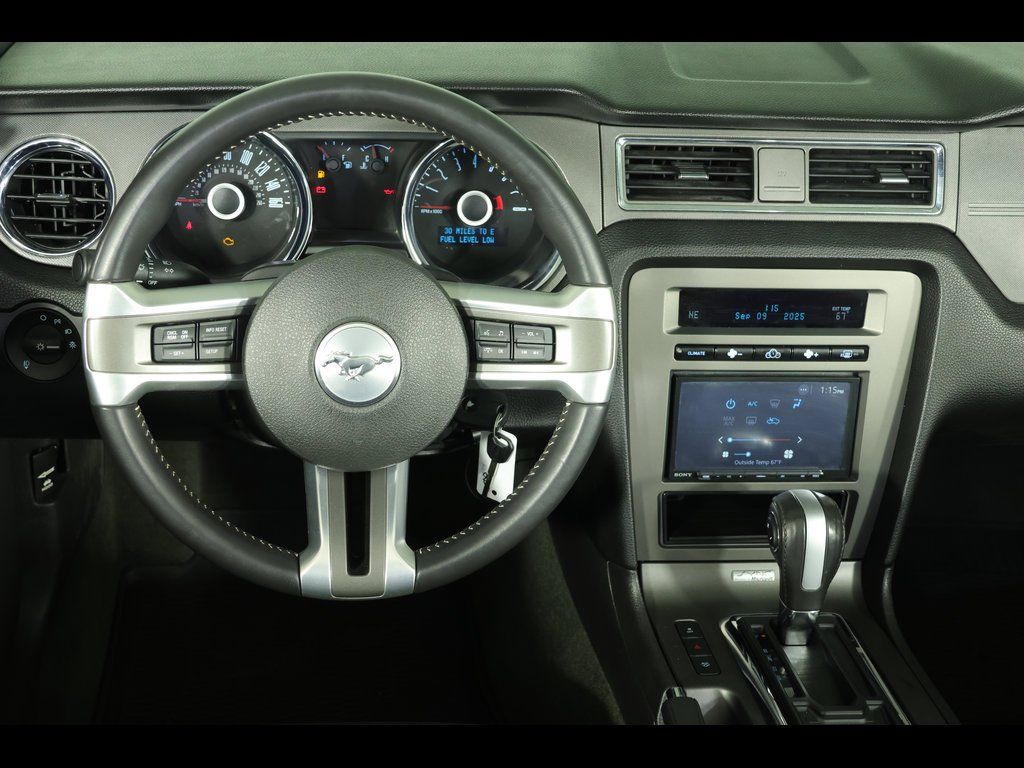 2014 Ford Mustang GT - Photo 13