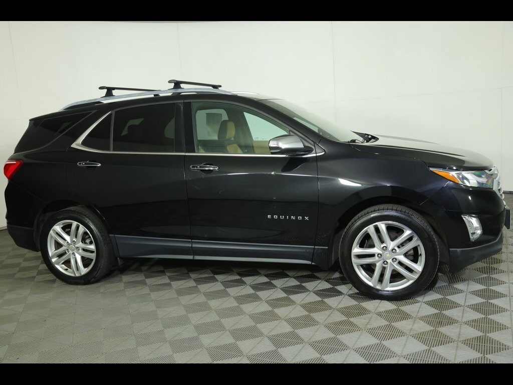 2018 Chevrolet Equinox Premier photo 2