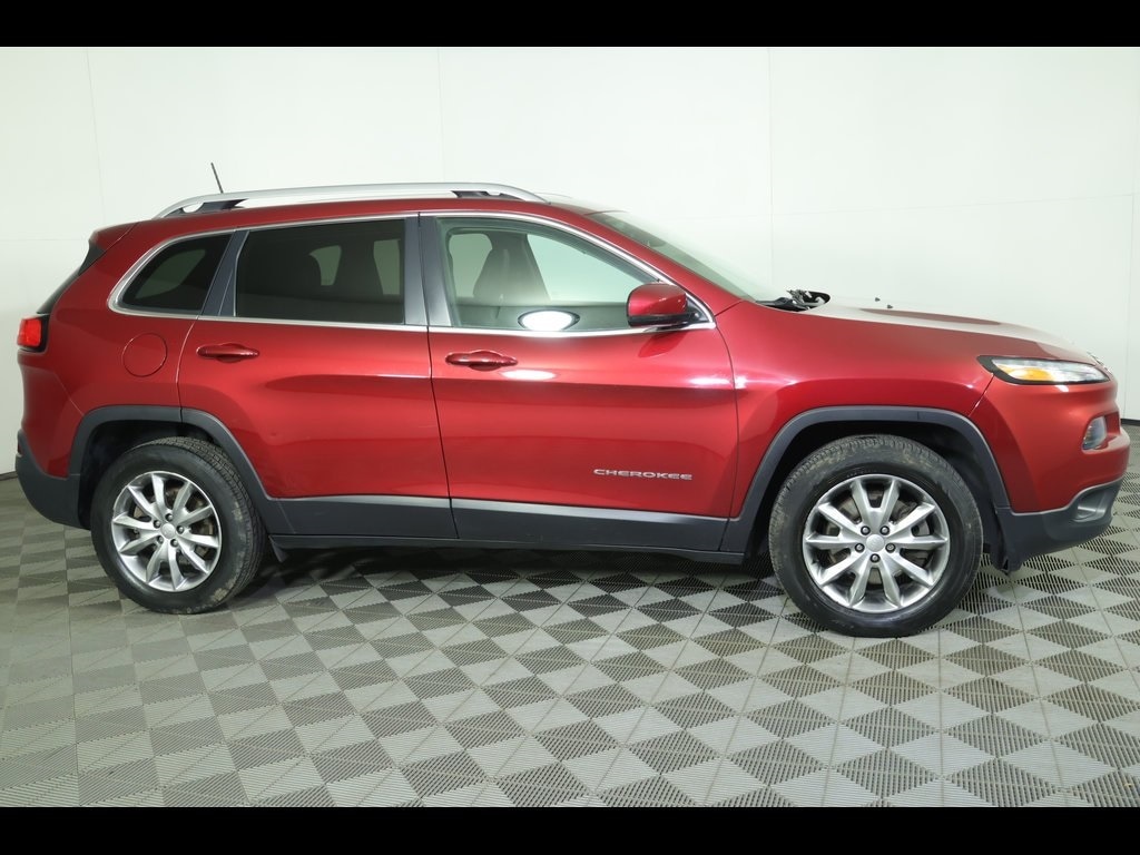 Used 2017 Jeep Cherokee Limited SUV