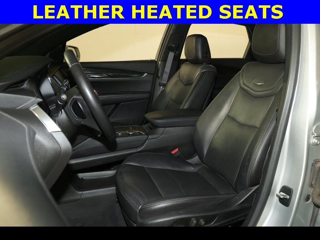 2020 Cadillac XT5 Premium Luxury photo 2