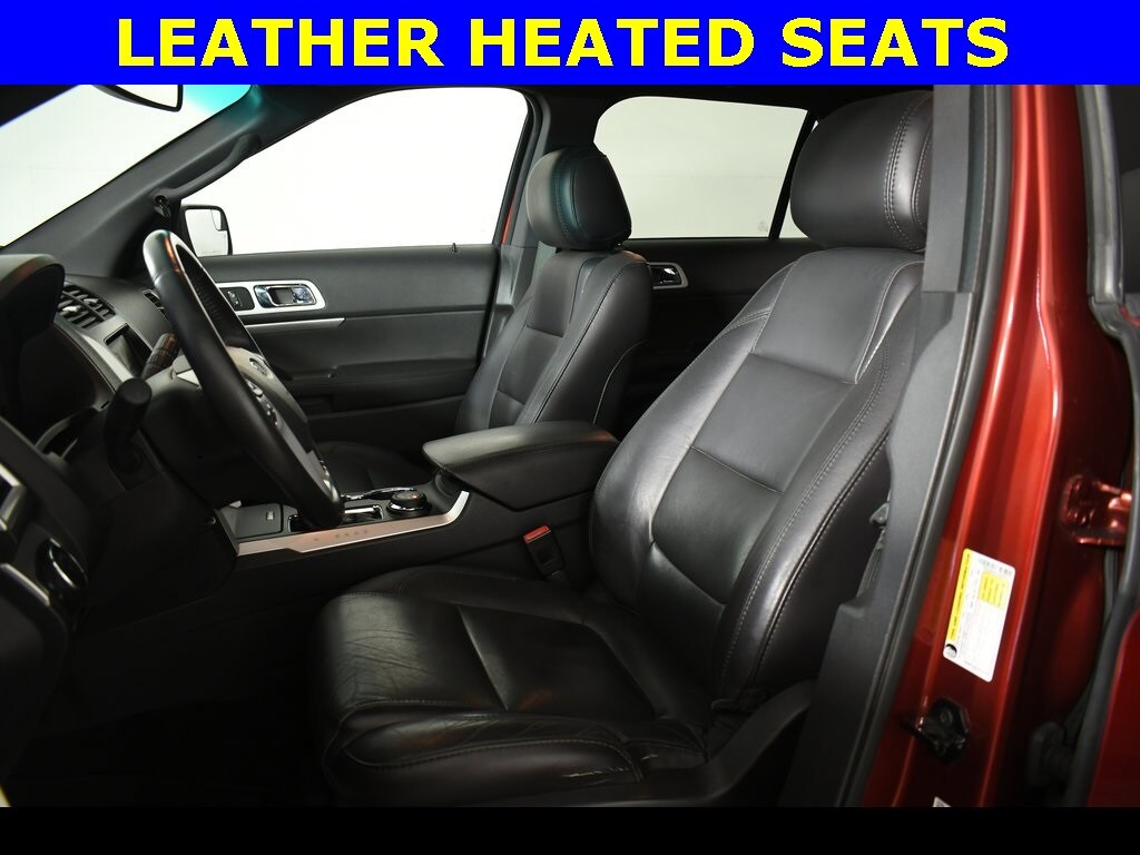 2015 Ford Explorer XLT photo 4