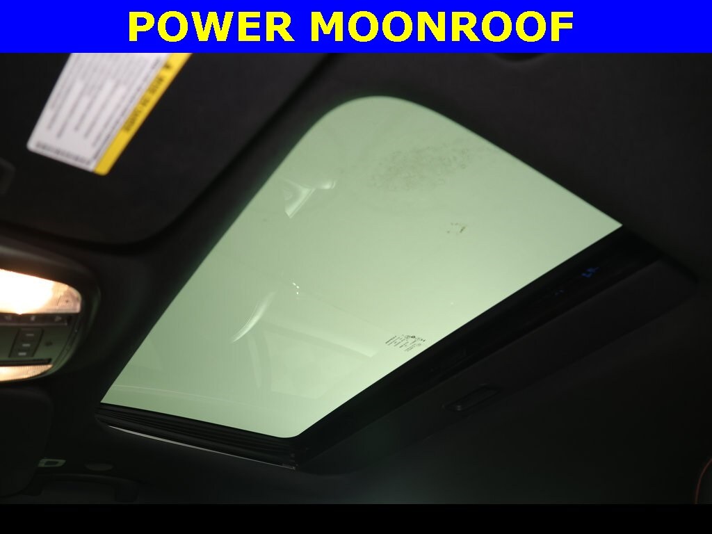 2019 Jeep Grand Cherokee Trailhawk photo 2