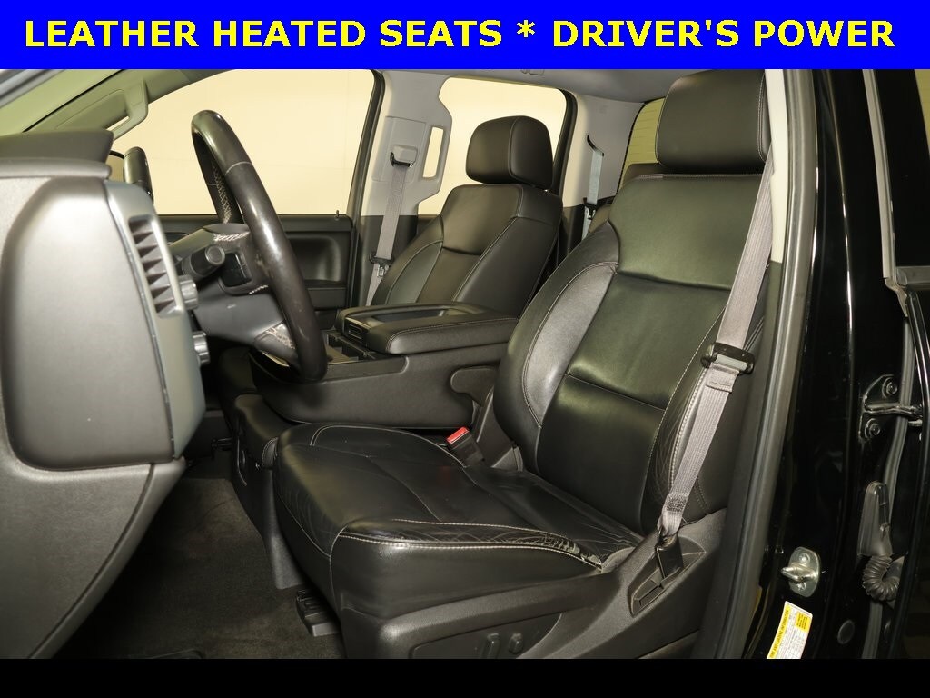 2016 Chevrolet Silverado 1500 LT photo 2