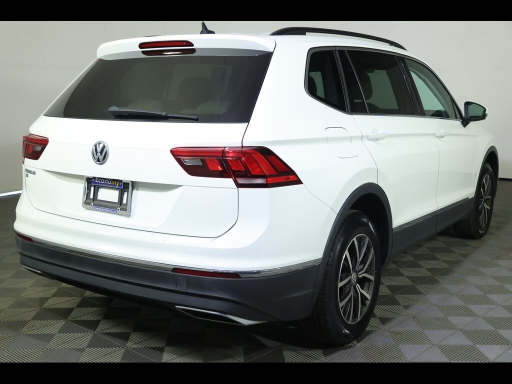 2020 Volkswagen Tiguan SE photo 2