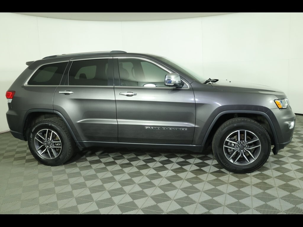 2020 Jeep Grand Cherokee Limited photo 2