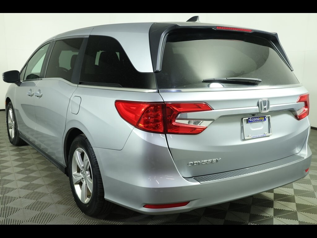 2019 Honda Odyssey EX photo 2