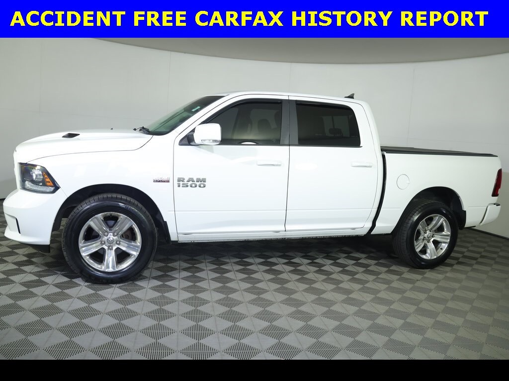 2017 Ram 1500 Sport photo 4
