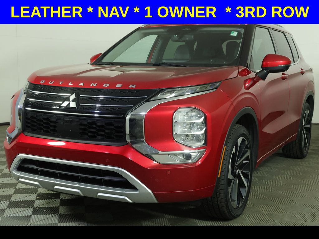 2022 Mitsubishi Outlander SEL FWD's photo