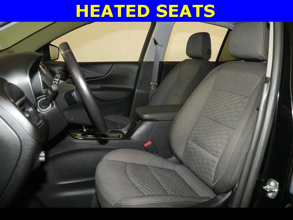 2018 Chevrolet Equinox LT photo 3