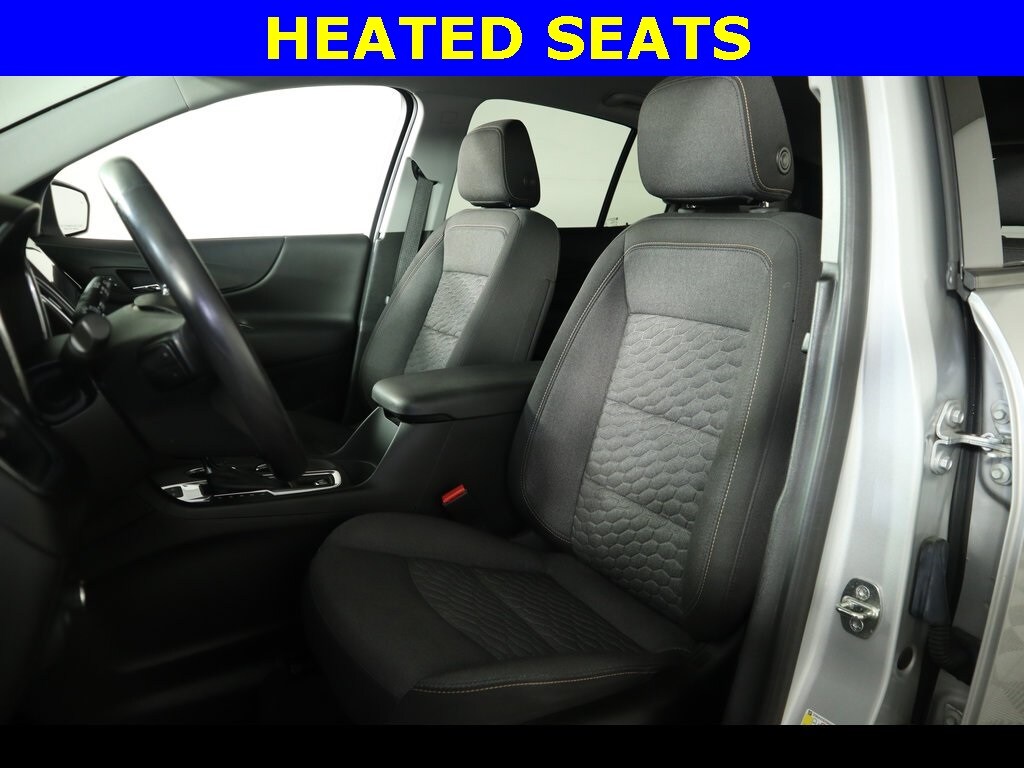 2019 Chevrolet Equinox LT photo 3