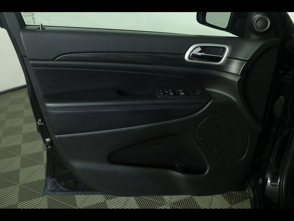 2022 Jeep Grand Cherokee WK Laredo E - Photo 17