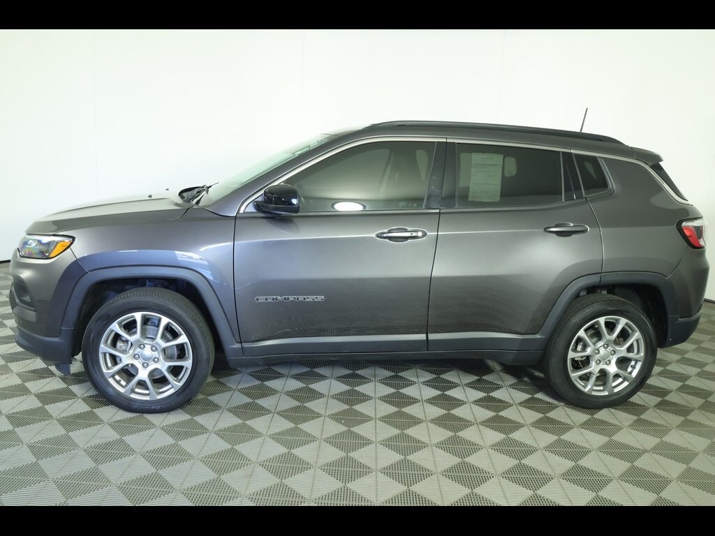Used 2022 Jeep Compass Latitude Lux SUV