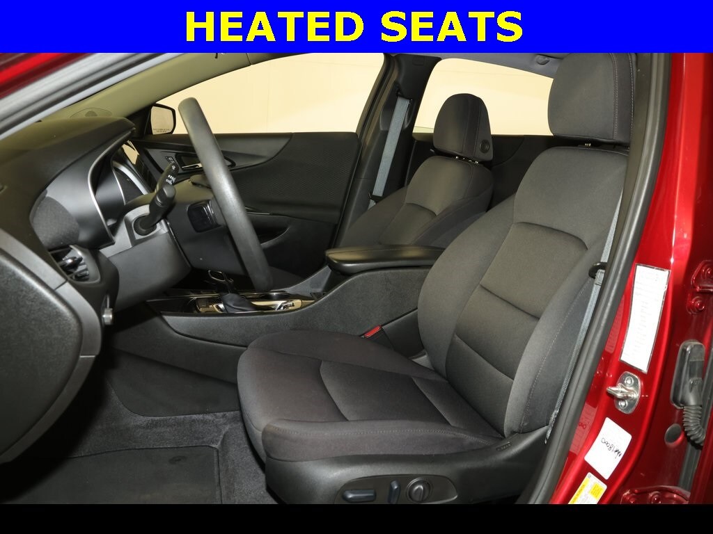2024 Chevrolet Malibu 1LT photo 3